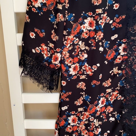 Socialite Black Floral Lace Tunic Dress Size Small - Picture 3 of 13